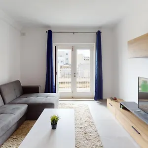Apartment Modern 3-bedroom, Pieta
